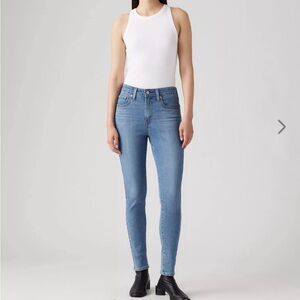 Levi’s 721 High Rise Skinny Jeans